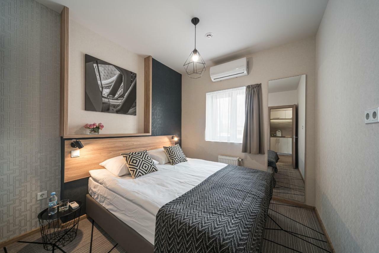Amarant Apart Hotel Kiev Buitenkant foto