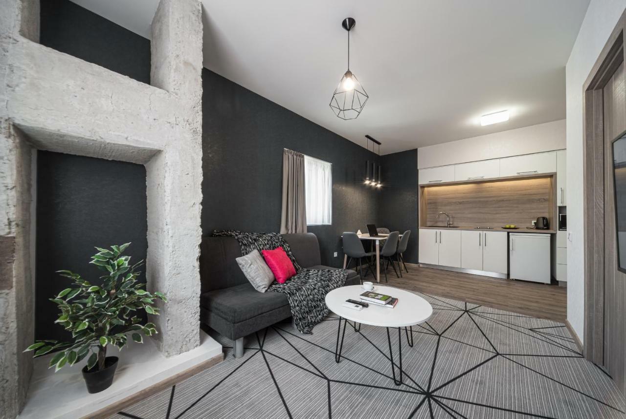 Amarant Apart Hotel Kiev Buitenkant foto